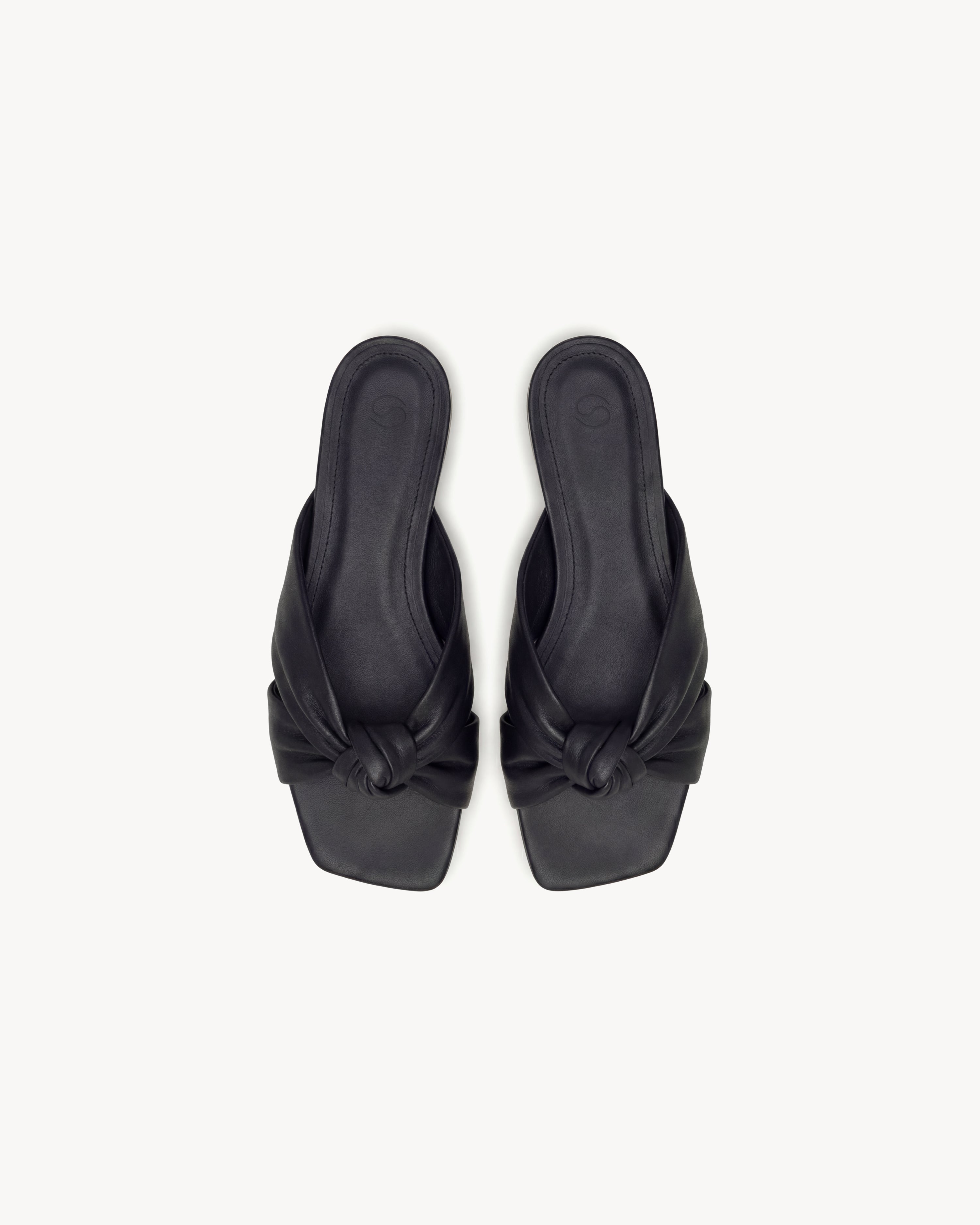 Marilym Mules 05