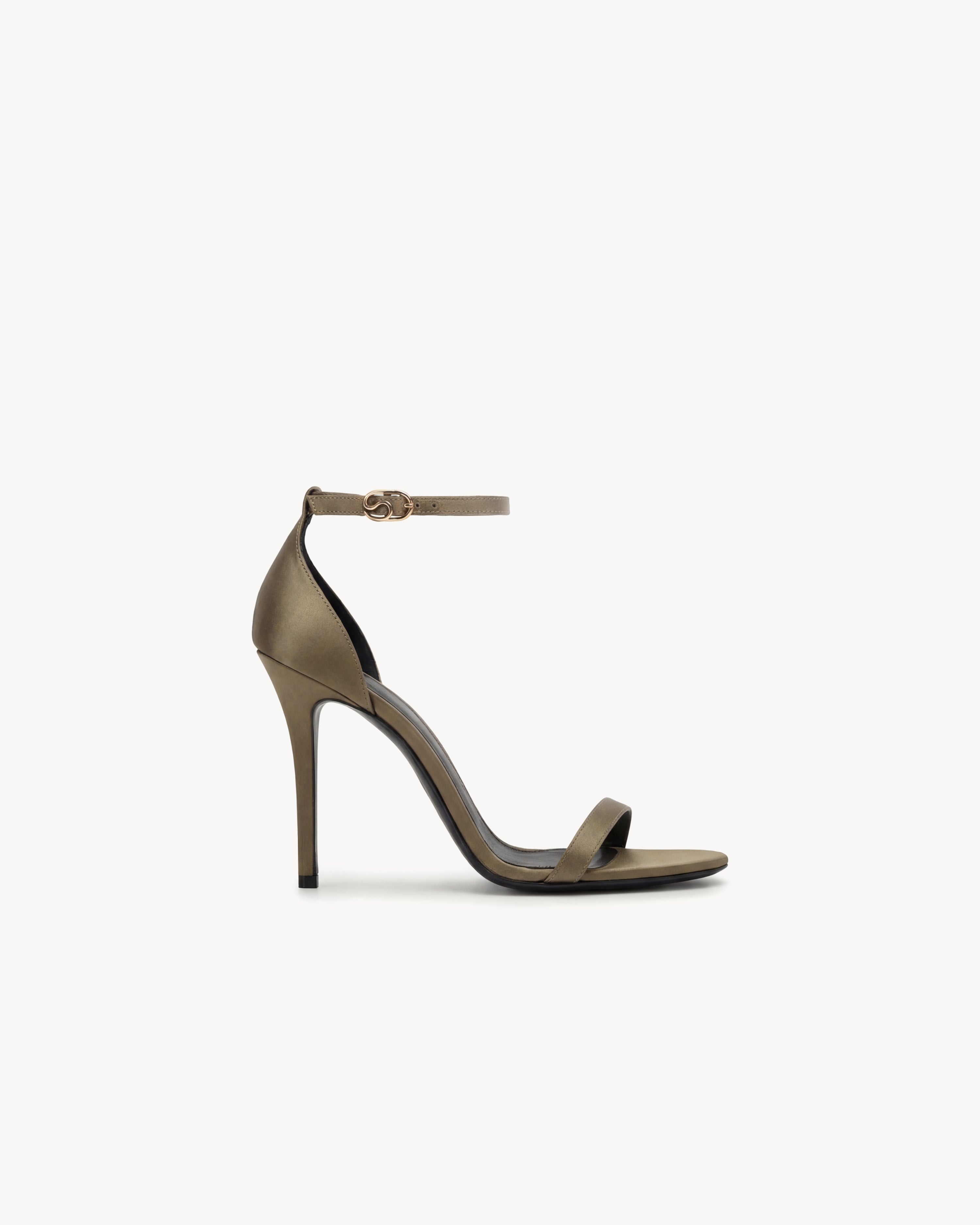 Louise Pumps
