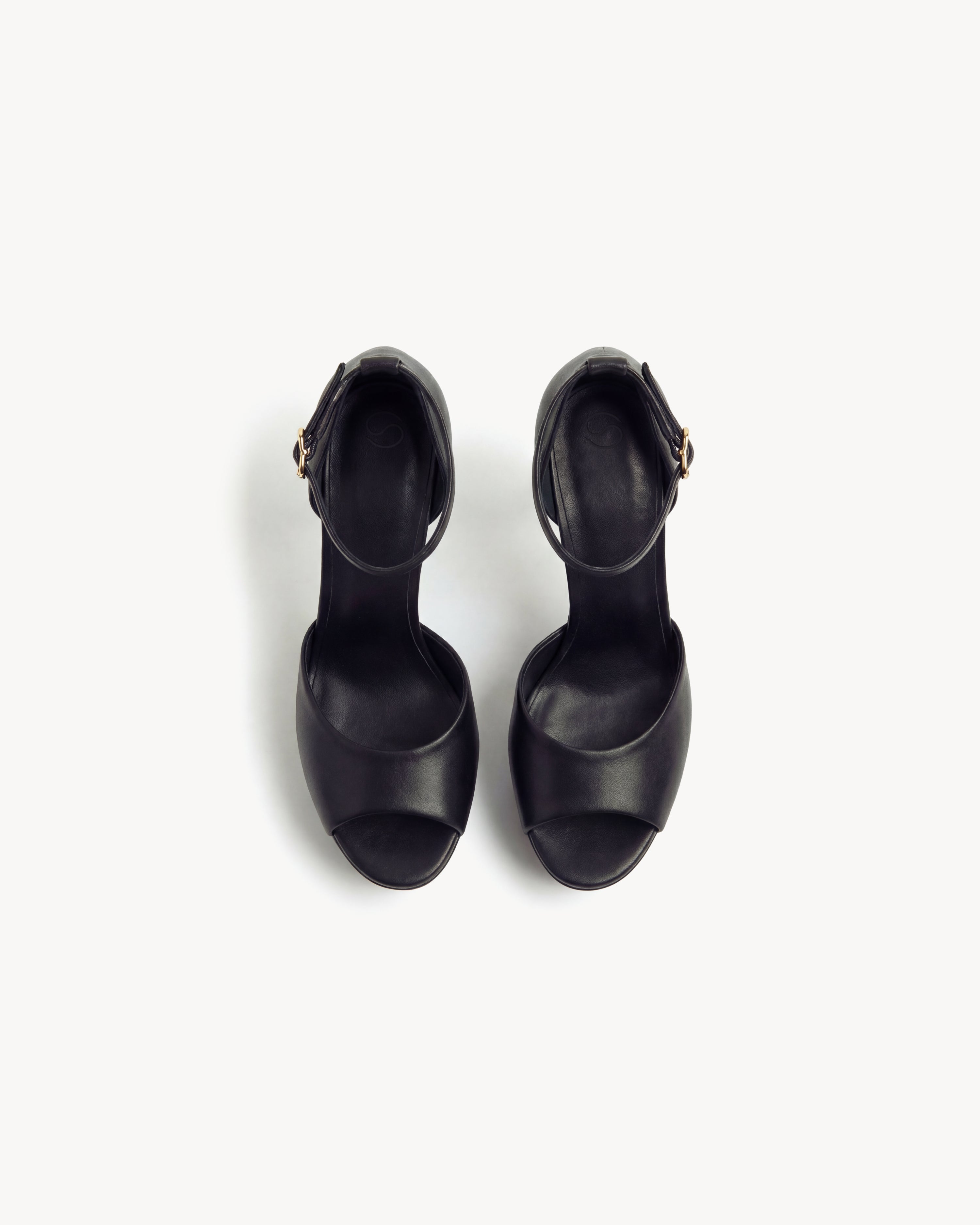 Madeleine Pumps
